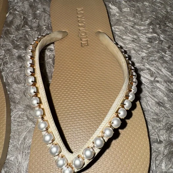 Mystique Classy Pearl Flip Flops!
